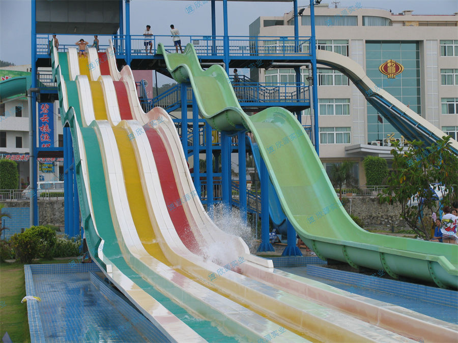 彩虹競速滑梯|大型水滑梯