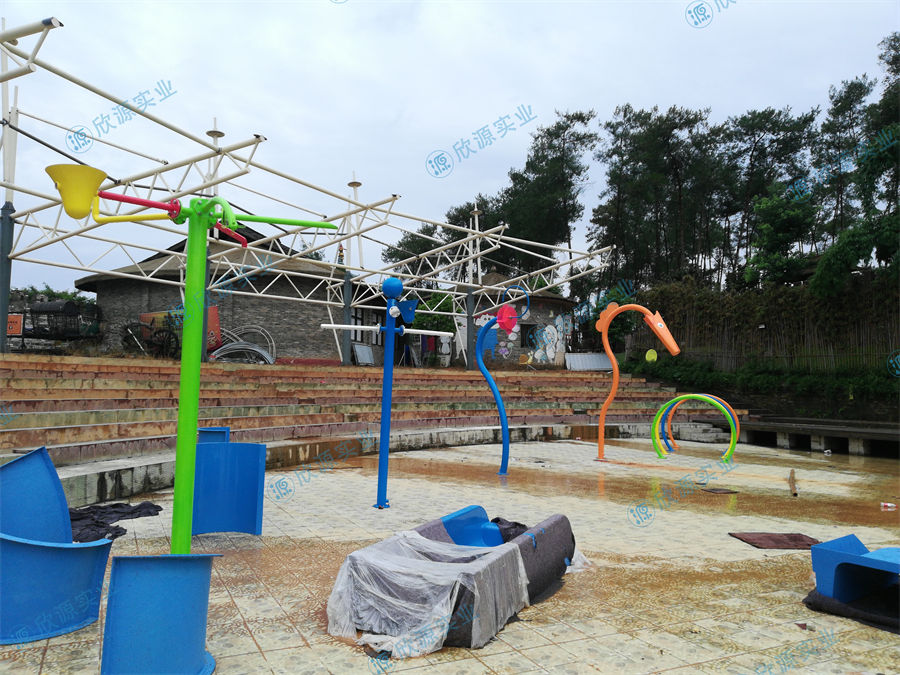 水叮當(dāng)?shù)顾皘戲水小品